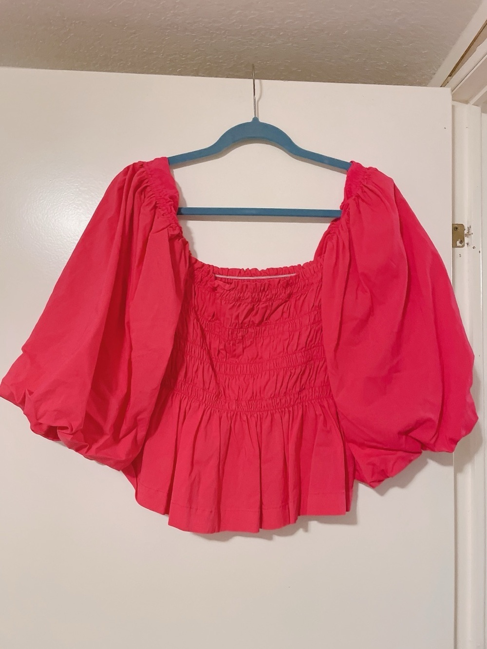 Strut & Bolt Hot Pink Smocked Puff Sleeve Top Size Large